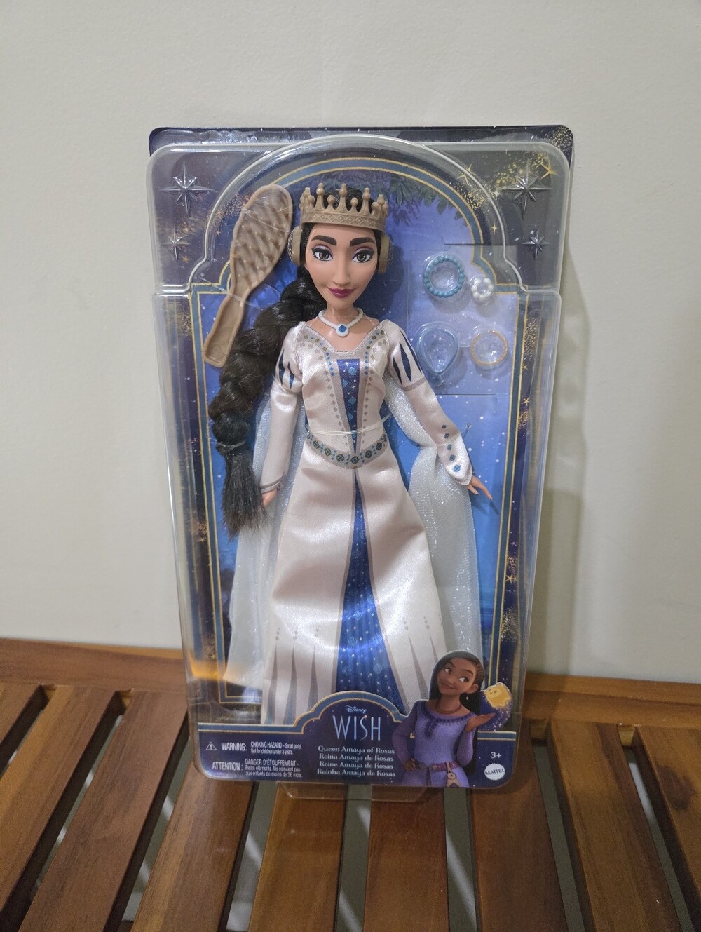 Disney Wish Queen Amaya Doll in White and Blue Gown with Gold Crown NEW